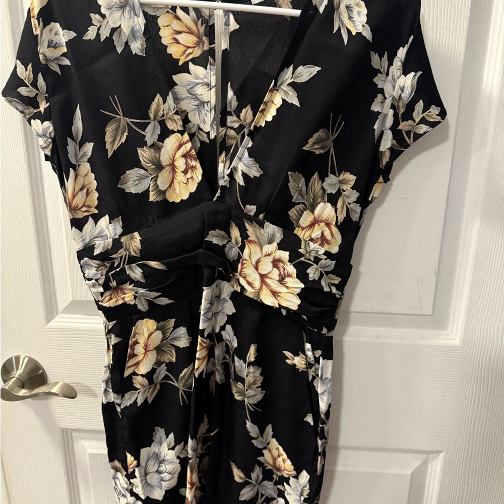 EUC Flynn Skyle Floral Dress Small From Pet Friendly Home